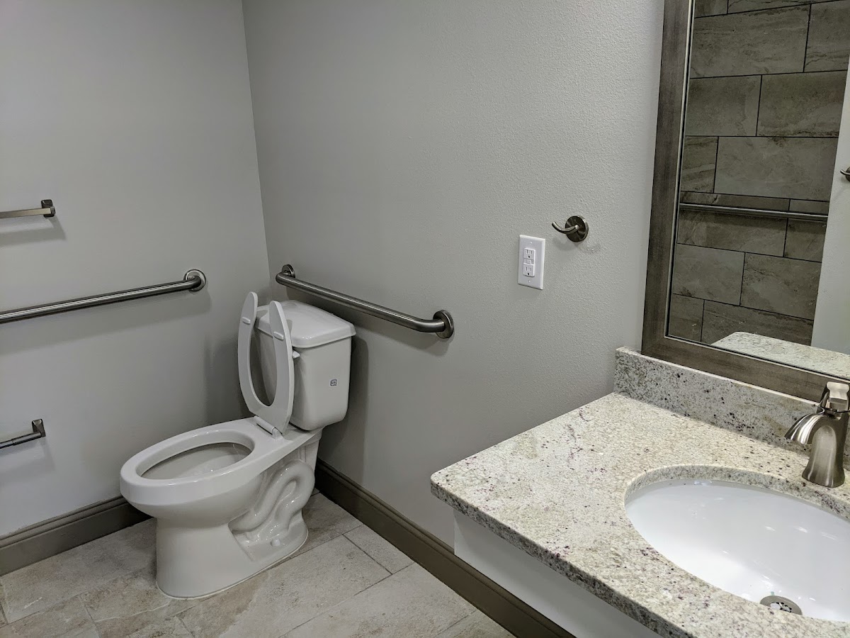 Ariel Pointe of Sachse Senior Living photo 2