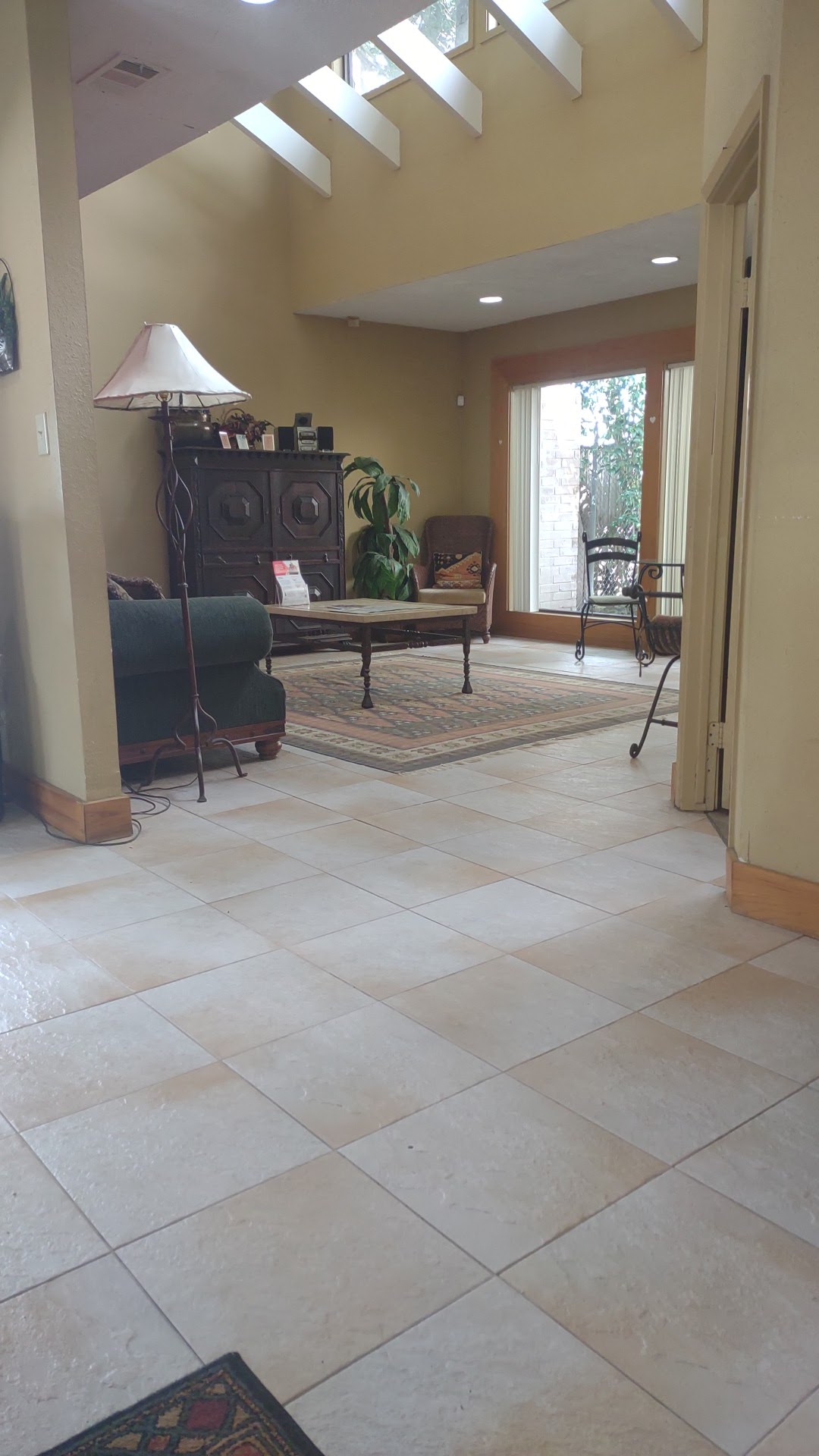 Carlyle Place Apartments