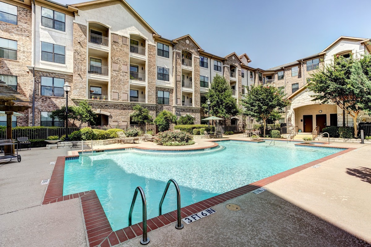 Conservatory At Keller Town Center photo 2