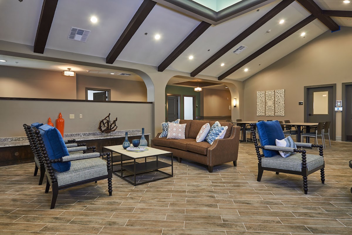 Lynridge of San Antonio Assisted Living & Memory Care photo 1