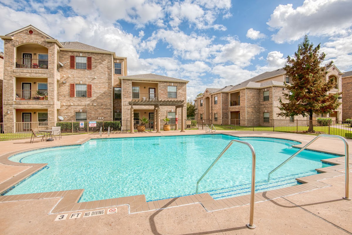 HomeTowne at MC (GG’s) photo 1