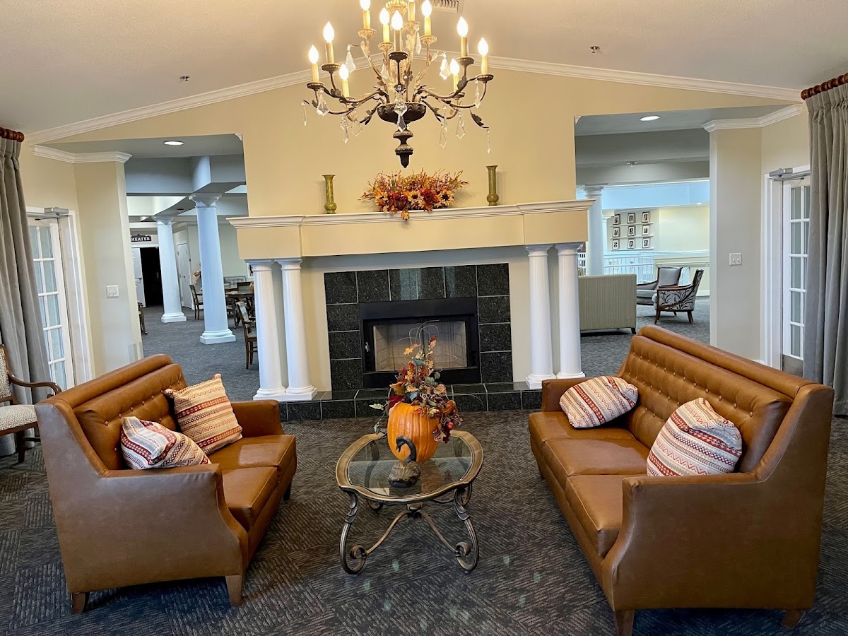 Independence; Hill Assisted Living photo 2