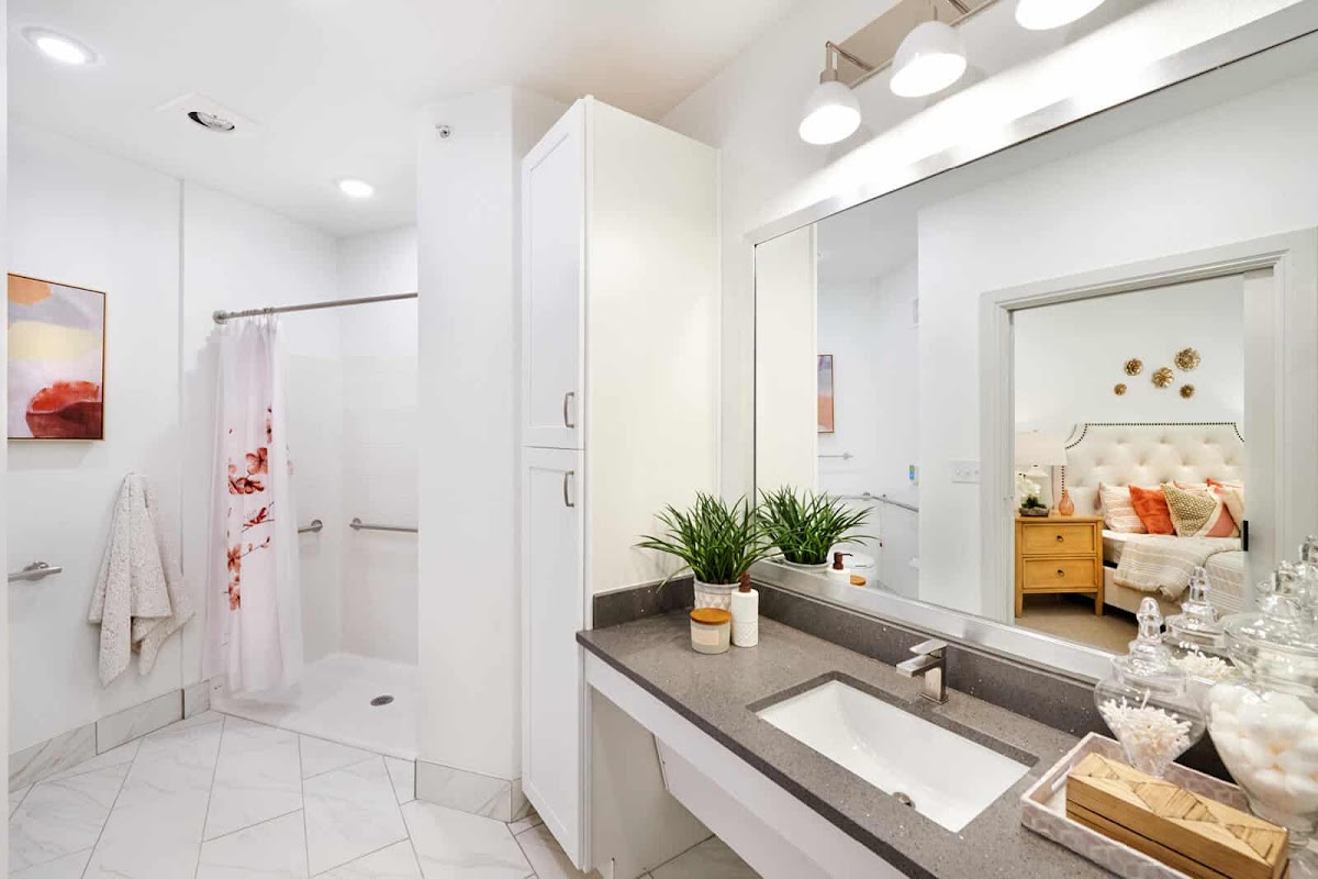 Longleaf Bee Cave photo 2