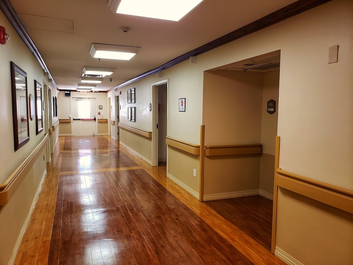 Oak Park Nursing & Rehabilitation Center photo 1
