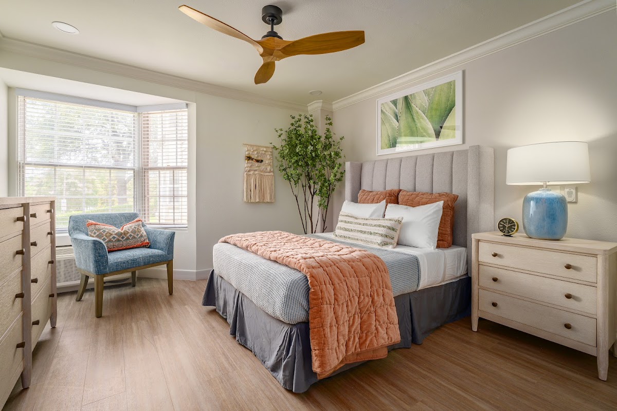 Juliette Fowler Communities photo 1