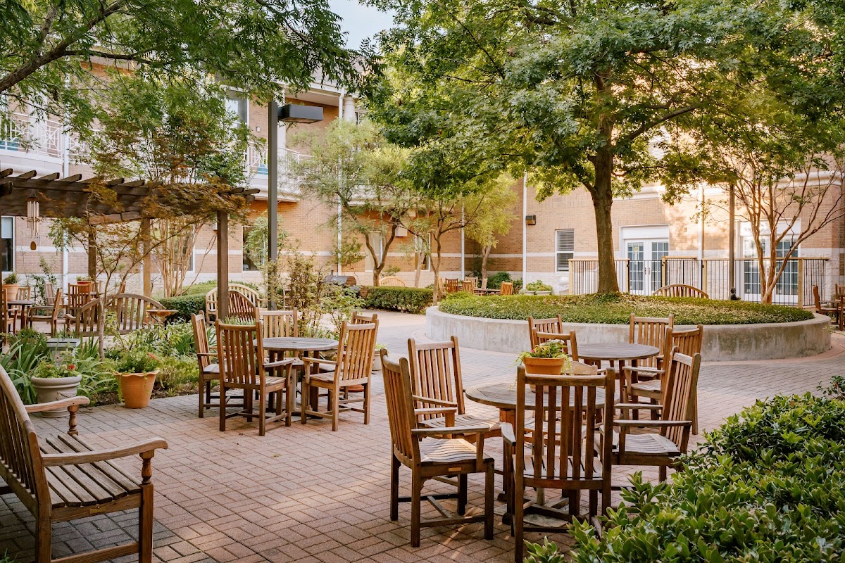 Juliette Fowler Communities photo 3