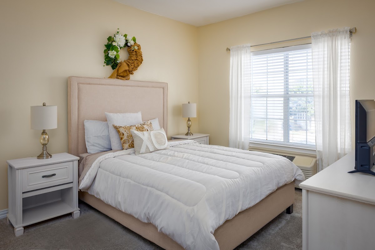 The Waterford at Fort Worth photo 1