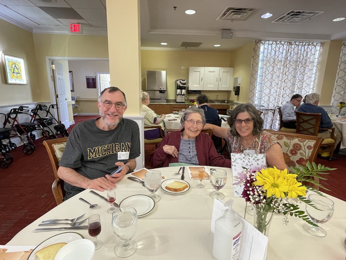 The Medallion Assisted Living Residence photo 2