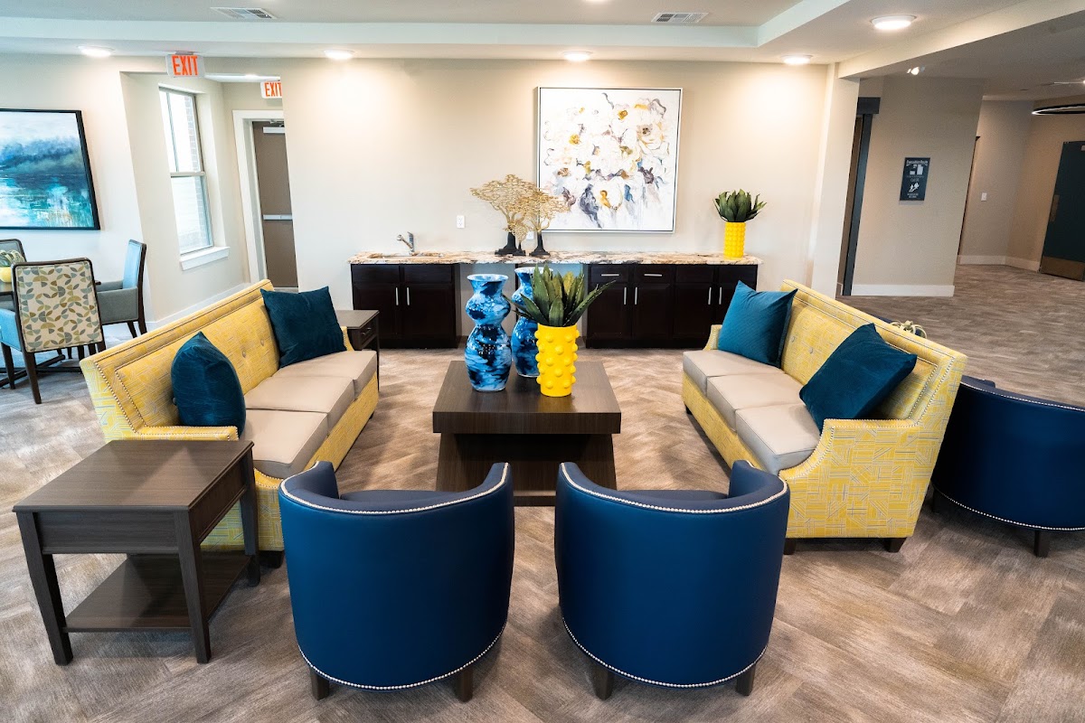 Twin Rivers at Collin Creek photo 2